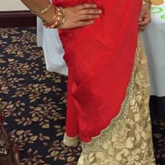 Saree - Picture 2 of 2